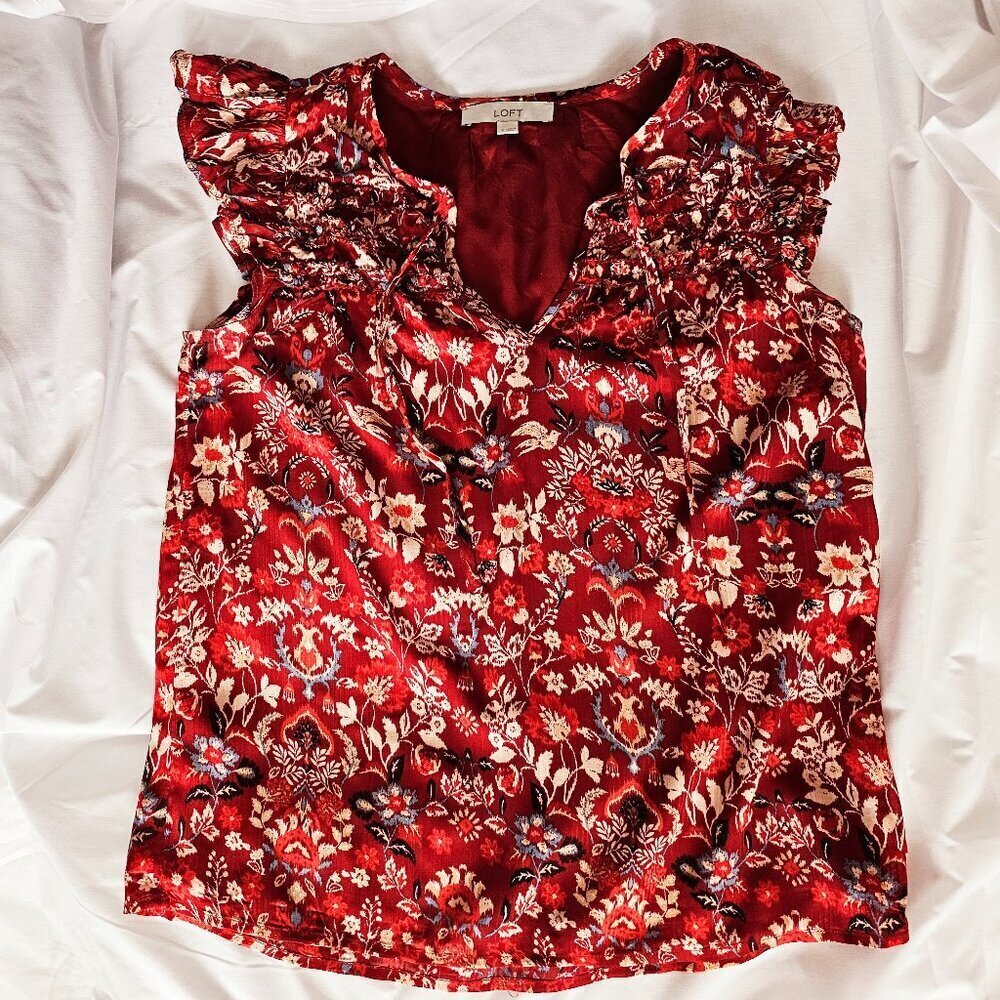 ✨Like New✨ Ann Taylor Loft Short Sleeve Floral Blouse, Red, Size Small